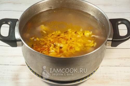 Вкусный и полезный рецепт: Щи из молодой капусты с красной фасолью 10