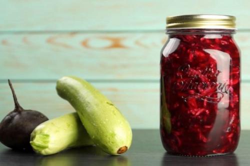 Какие рецепты можно приготовить из моркови и свеклы, которые убраны на зиму. 15 салатов из свеклы на зиму, которые всегда получаются вкусными