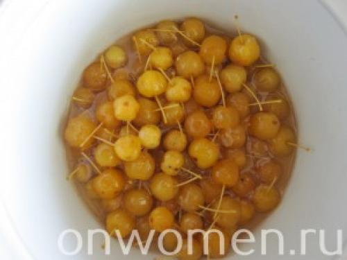 Райские яблоки вяленые. Цукаты из райских яблочек: пошаговый рецепт с фото