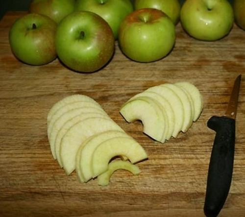 Яблоки вяленые в духовке на зиму. Вяленые яблоки