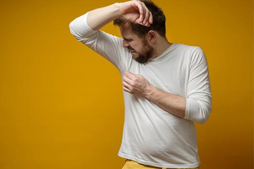 Запах алкоголя изо рта причины. От чего усиливается запах