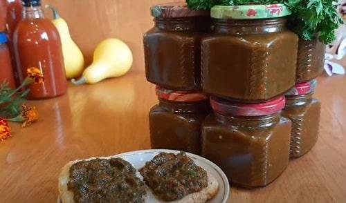 Аджика из петрушки на зиму — лучшие рецепты без варки