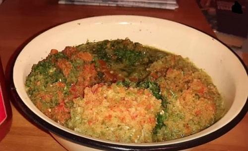 Аджика из петрушки на зиму — лучшие рецепты без варки