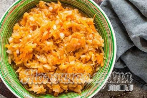 С какими приправами можно сочетать щи из красной капусты для улучшения вкуса.