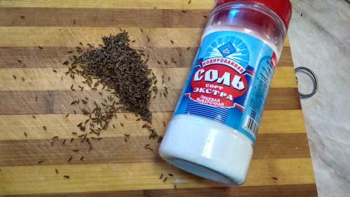 Квашеная капуста с яблоком и клюквой. Капуста, проквашенная с яблоком, тмином и клюквой. Люблю этот рецепт за невероятный вкус