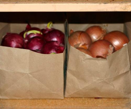 Хранение овощей на балконе. Простейшие способы хранения на балконе