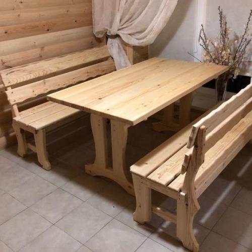 Лавочки и стол - отличный комплект для дачи.