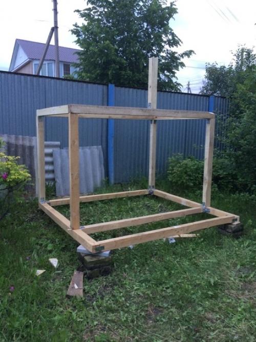 Процесс постройки детского игрового домика. 01