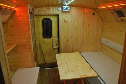 А у нас баня на колёсах: хотим к реке едем, хотим к озеру попариться. 05