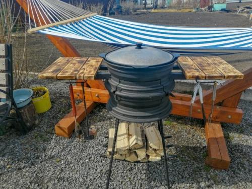 Из старых дисков получилась отличная печь под казан. 09