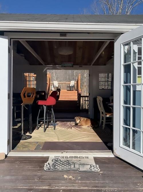 Один участок, одна семья и несколько домиков. 02