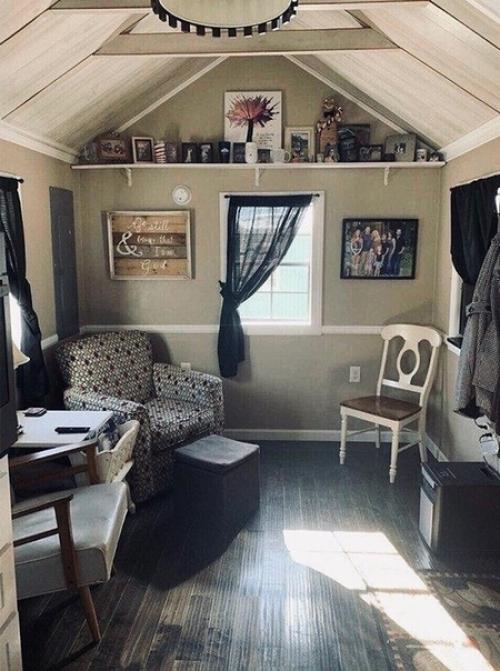 Один участок, одна семья и несколько домиков. 01