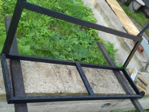 Сделал надёжные качели для семьи на даче. 01