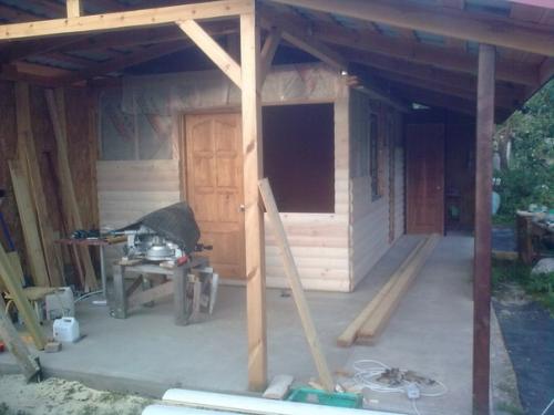 Задумал мастерскую и ещё навес под Машину вышел. 05