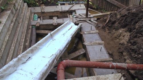 В свой дом мы заехали еще в январе 2020 года, и больше чем пол года жили без канализации. 03