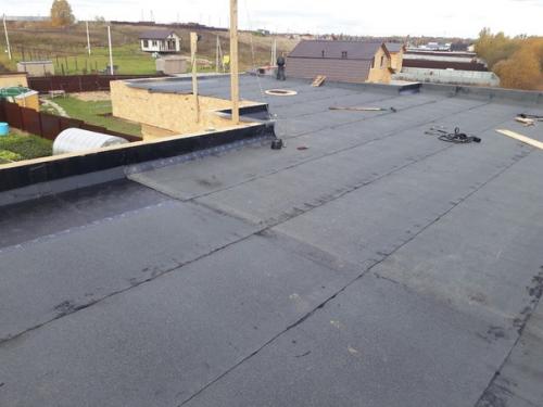 Коробка дома по моему проекту готова. 07