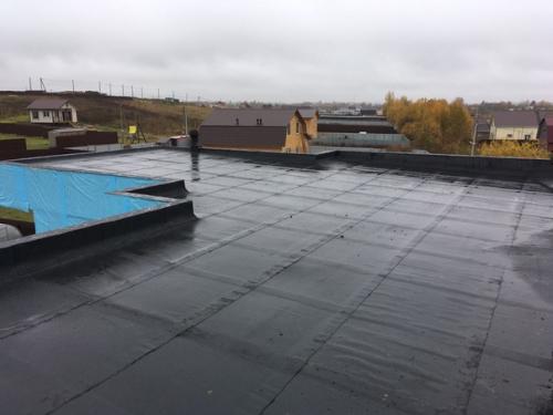 Коробка дома по моему проекту готова. 09