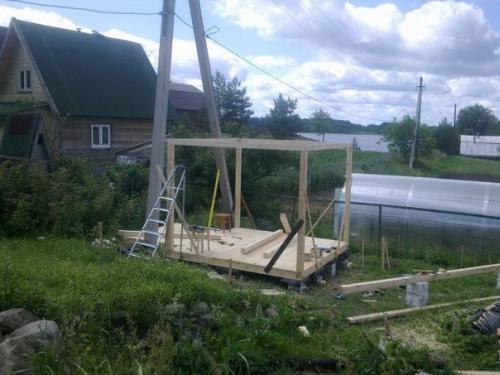 Многие желают обновить свой участок и построить беседку, для отдыха и времяпровождения в выходные деньки. 03