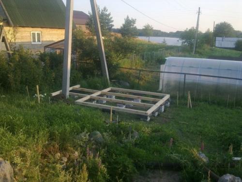 Многие желают обновить свой участок и построить беседку, для отдыха и времяпровождения в выходные деньки. 01