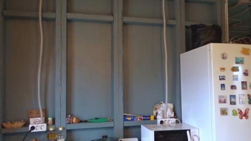 Сделал в доме из бруса каркасные перегородки. 09