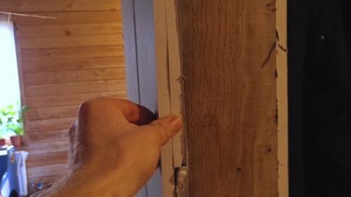 Сделал в доме из бруса каркасные перегородки. 08