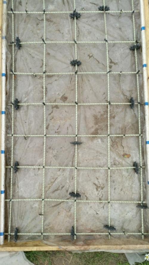 Залили с тестем по участку 30 метров такой дорожки. 02