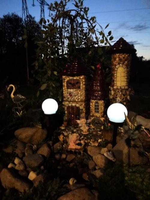 Всем привет!  Делюсь своей идеей для украшения сада. 03