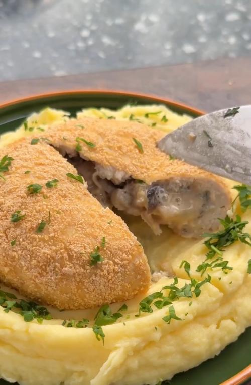 Куриные бочонки с грибной начинкой. 01