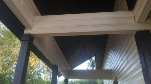 Коттедж площадью 168 м кв, размер дома 10 х 8 в два этажа с просторной террасой и балконом. 05