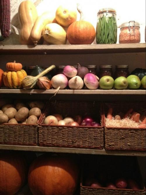 Мы сохраняем овощи без использования погреба.
