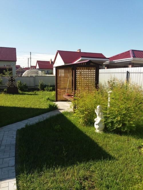 Всё на участке муж своими руками сделал. 01