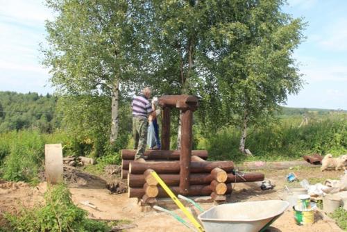 Своими руками вот такой колодец сделал. 04