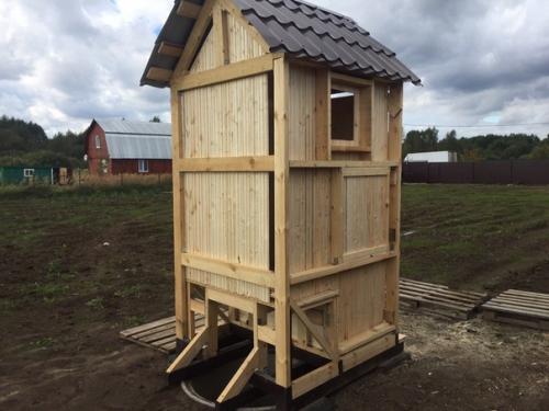 Временный туалет на даче, так как вещь весьма необходимая. 03