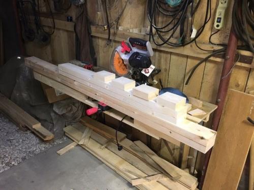 Своими руками кровать на дачу смастерил.