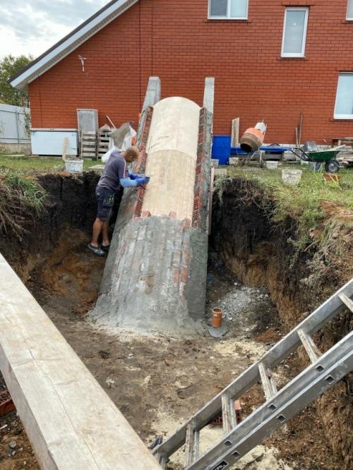 Соорудили погреб на даче. 06