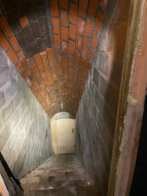 Соорудили погреб на даче. 08