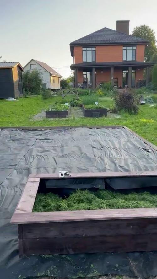 Как мы высокие грядки делаем. 01