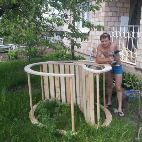 По просьбе жены сотворил шезлонг - качели. 04