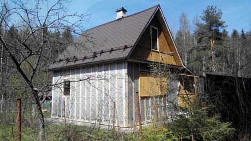 Обшил и утеплил наш дачный домик. 02