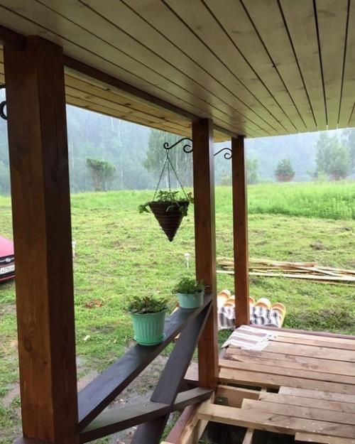 Теперь есть, где коротать осенние вечера в кругу семьи. 04