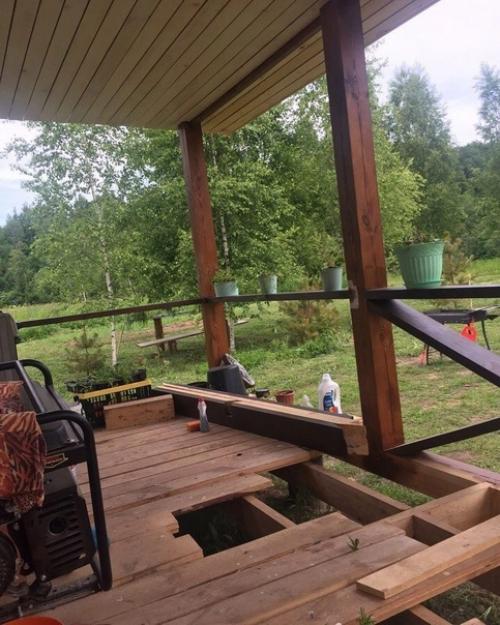 Теперь есть, где коротать осенние вечера в кругу семьи. 03