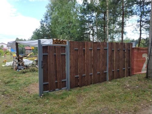Ваша критика приветствуется - смастерил своими руками вот такой дачный забор. 03