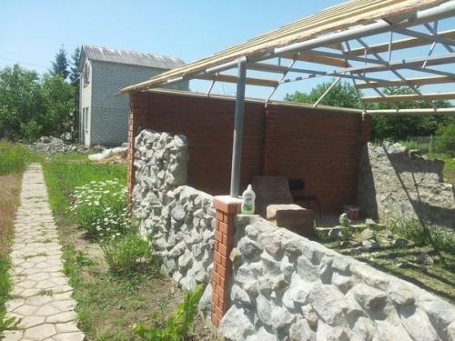 Беседка своими руками их того, что было в наличии. 04