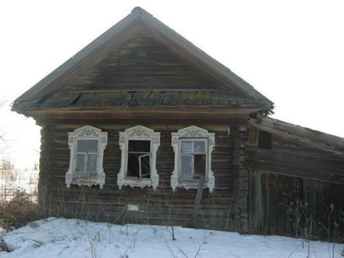 Судили деревню (а та безответна).
