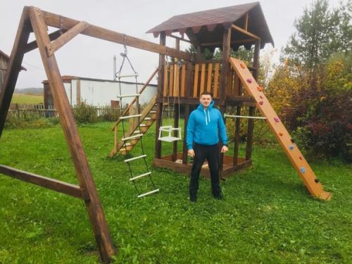 Дочурок своих порадовал, а то на дачу ездить не хотели, а теперь с радостью. 05