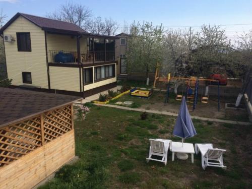 За три года. 01