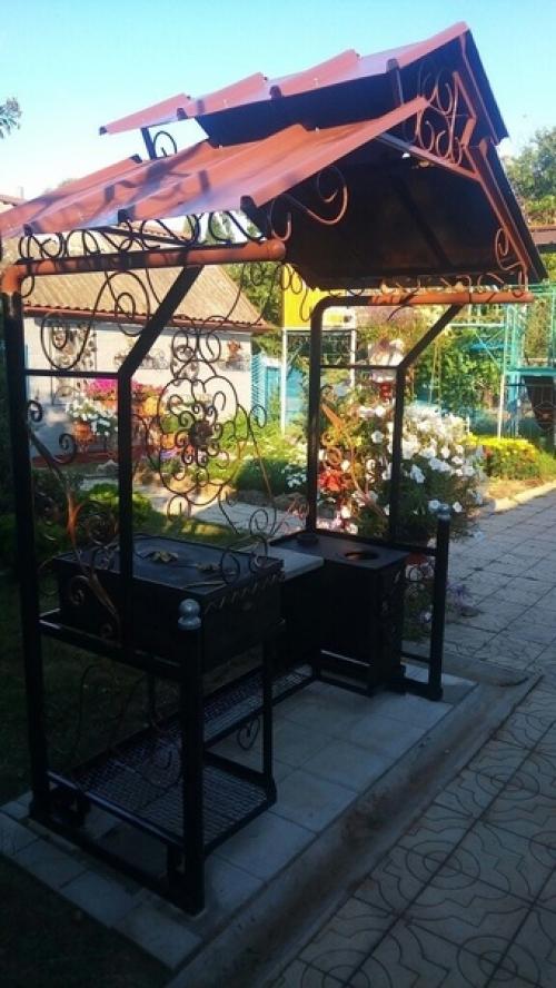 Стационарный мангал на даче руками моего тестя. 05