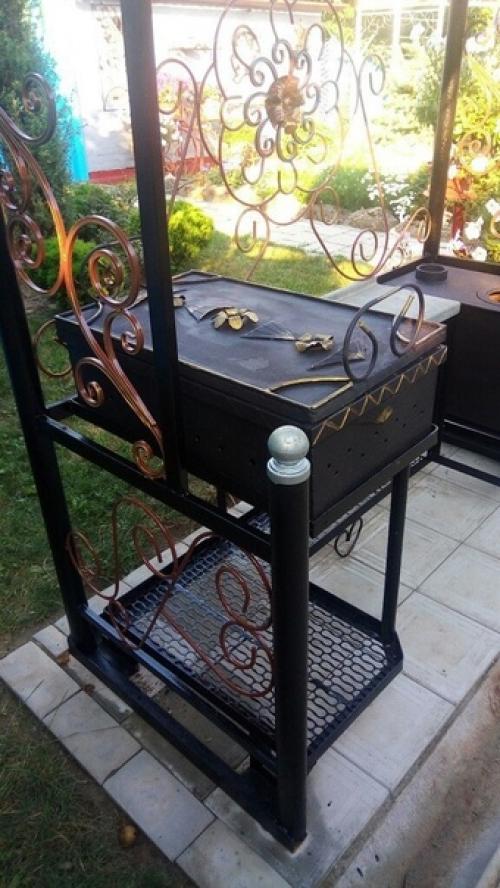 Стационарный мангал на даче руками моего тестя. 02