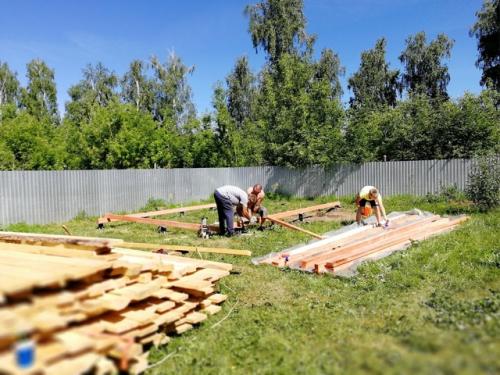 Смастерили втроём за одну неделю - беседка. 01