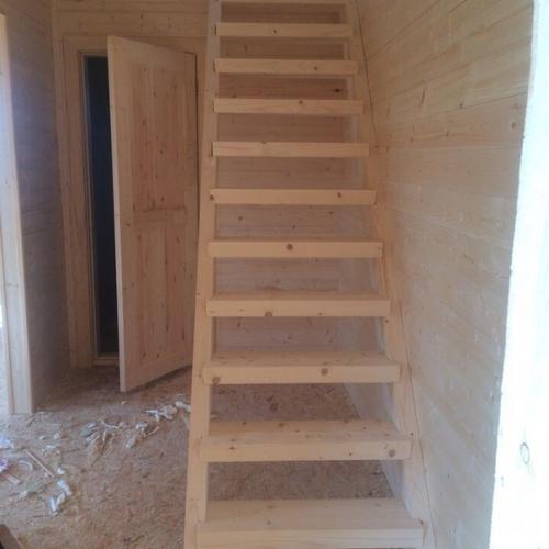 Отличный вариант дачной лестницы. 06